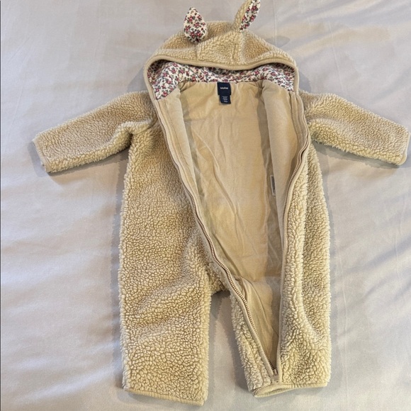 Baby GAP Sherpa Footless Bunting Cream Fleece Soft Cozy Kids Size 6-12 Months - Picture 3 of 8
